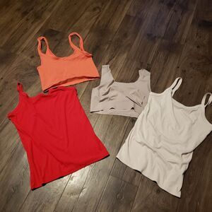 Women's  Assorted Lot Of 4 Sleeveless Tops /Bali Bra   Tanks Shirts Sz Lg
